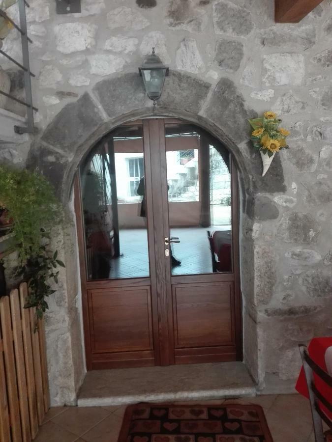 Villa Borgo Degli Amici Faicchio Exterior foto